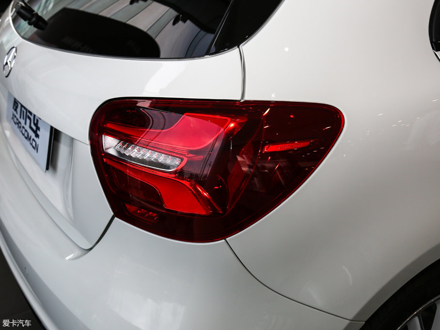 2017YA(M) A 200 O