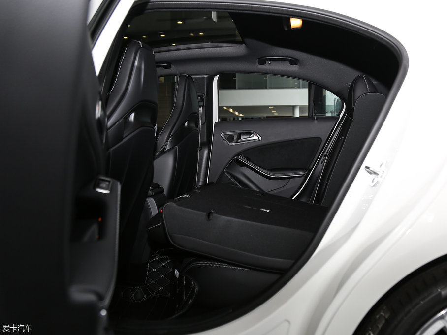 2017YA(M) A 200 O