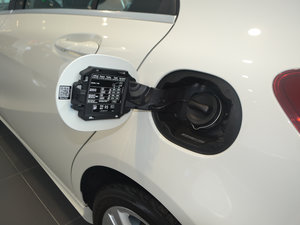 2017A(y) 200 (dng) w