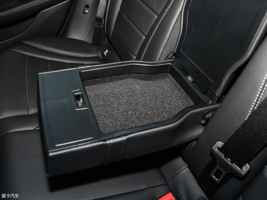 2017YGLCCoupe(M(jn)) GLC 200 4MATIC ISUV