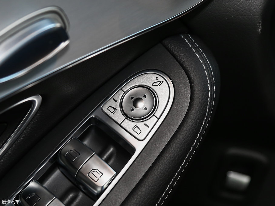 2017YGLCCoupe(M(jn)) GLC 200 4MATIC ISUV