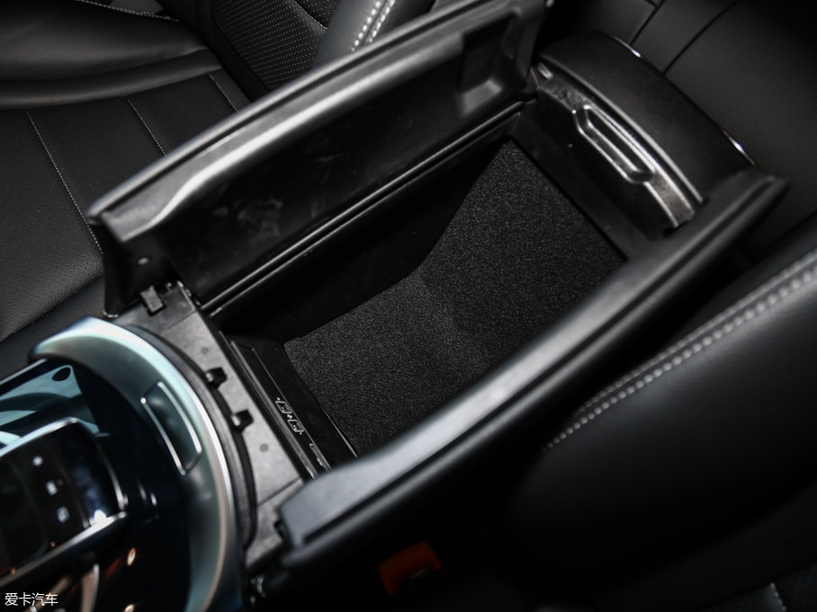 2017YGLCCoupe(M) GLC 200 4MATIC ISUV