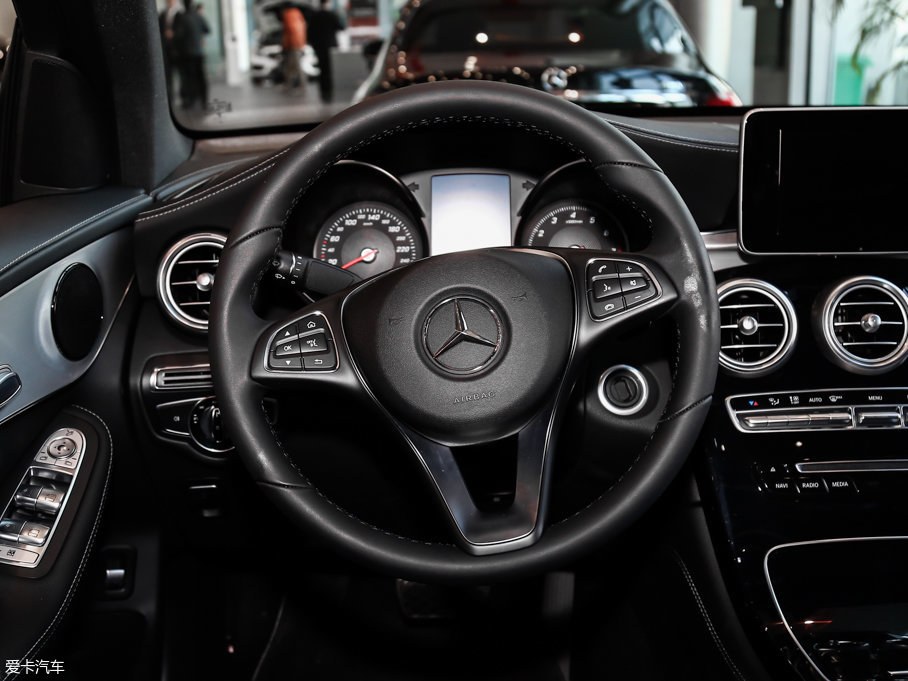 2017YGLCCoupe(M) GLC 200 4MATIC ISUV