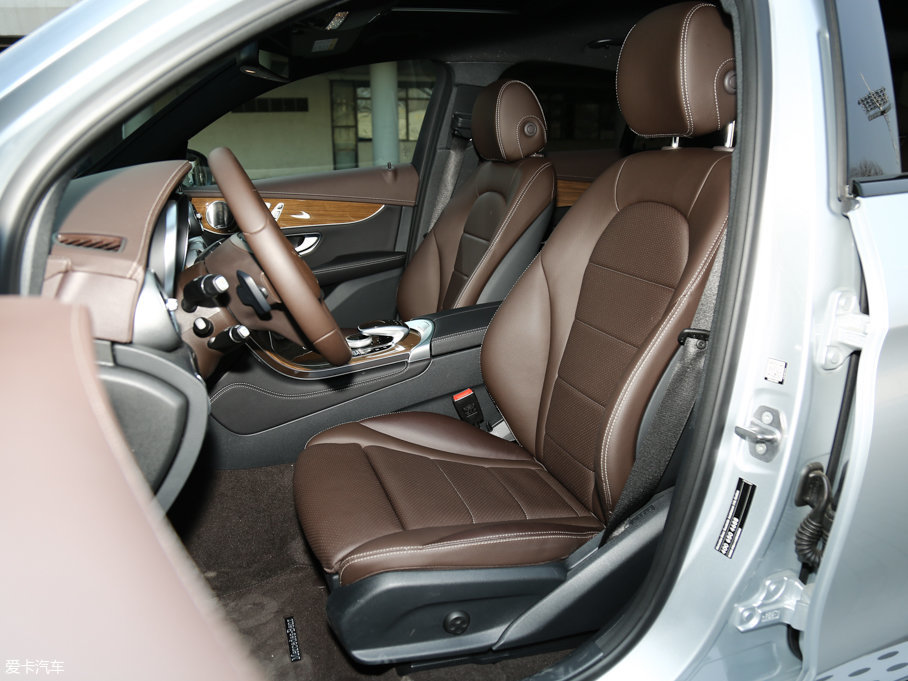 2017YGLCCoupe(M) GLC 260 4MATIC ISUV