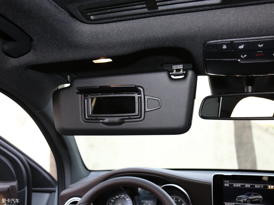 2017YGLCCoupe(M(jn)) GLC 260 4MATIC ISUV