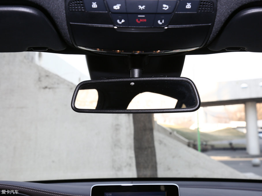 2017YGLCCoupe(M) GLC 260 4MATIC ISUV