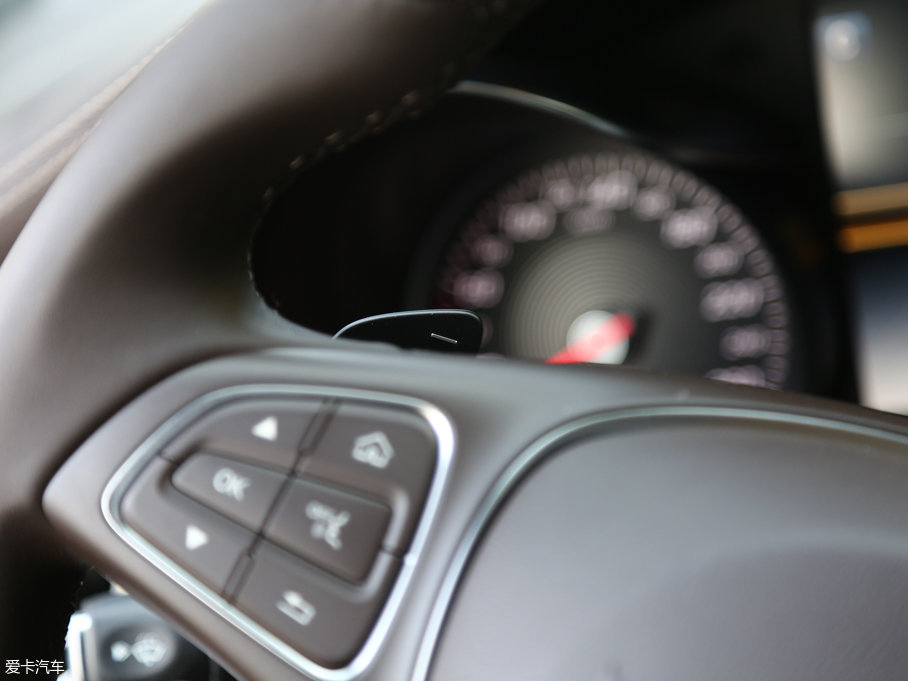 2017YGLCCoupe(M) GLC 260 4MATIC ISUV