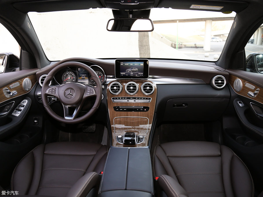 2017YGLCCoupe(M) GLC 260 4MATIC ISUV