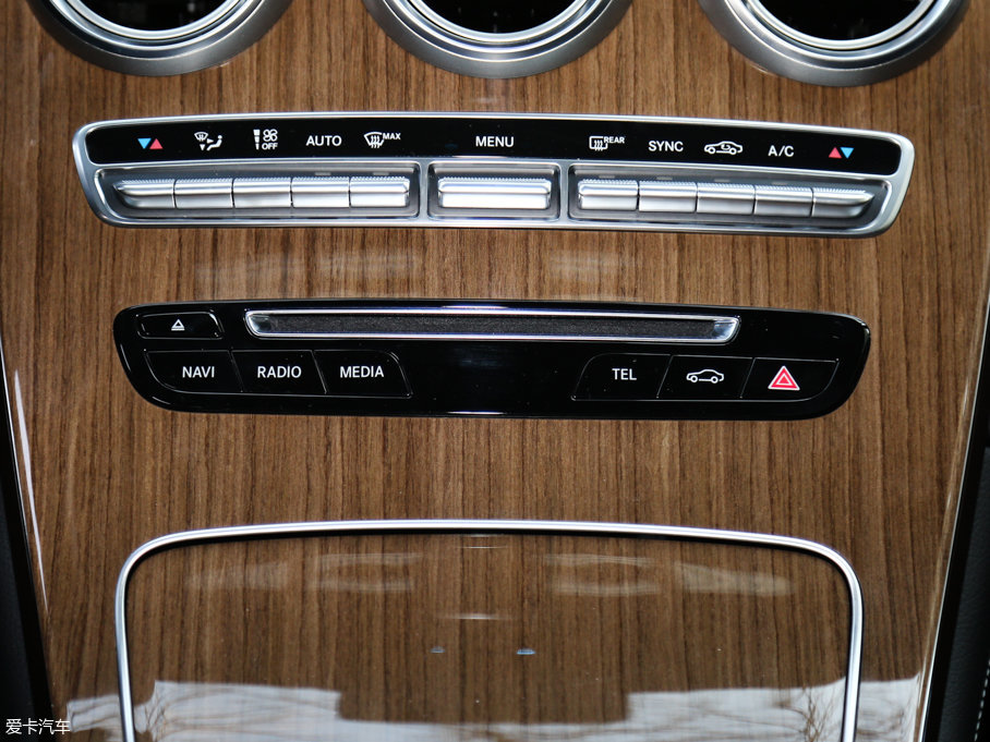 2017YGLCCoupe(M) GLC 260 4MATIC ISUV