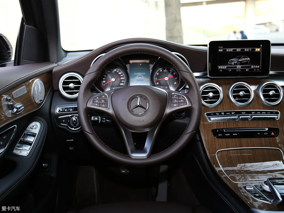 2017YGLCCoupe(M(jn)) GLC 260 4MATIC ISUV