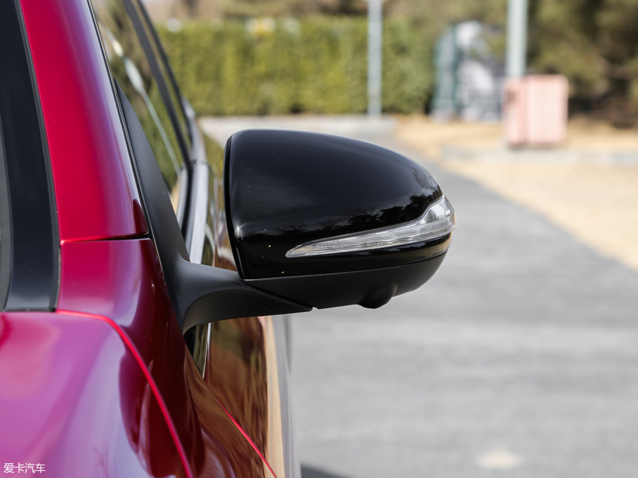 2017YGLCCoupe(M(jn)) GLC 300 4MATIC ISUV