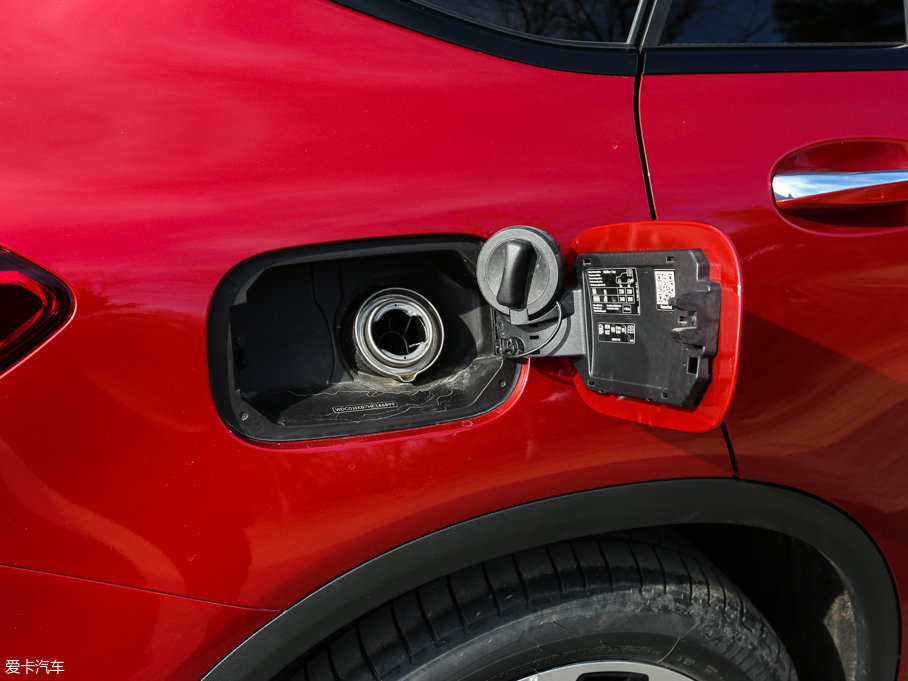 2017YGLCCoupe(M) GLC 300 4MATIC ISUV