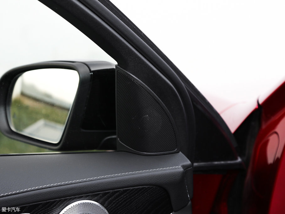 2017YGLCCoupe(M(jn)) GLC 300 4MATIC ISUV