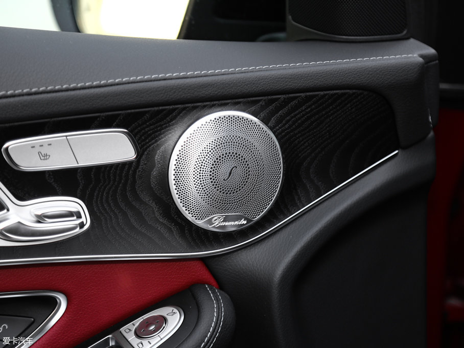 2017YGLCCoupe(M) GLC 300 4MATIC ISUV