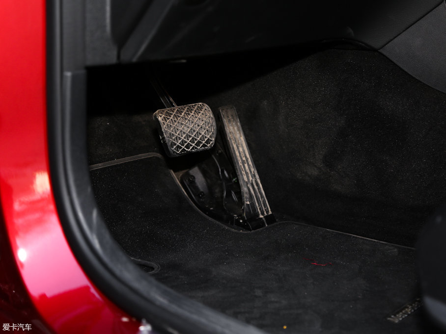 2017YGLCCoupe(M) GLC 300 4MATIC ISUV