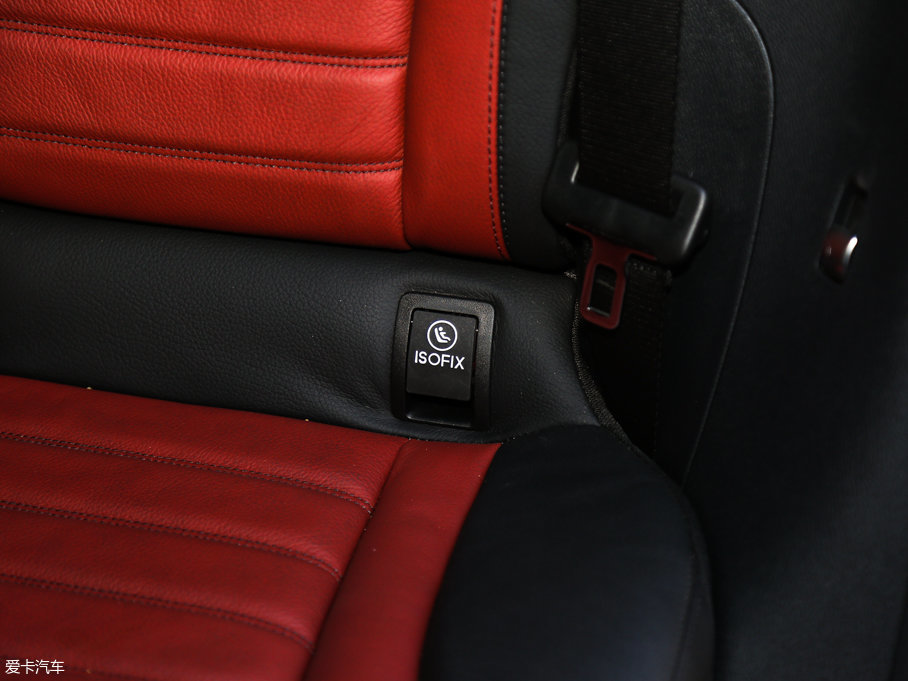 2017YGLCCoupe(M) GLC 300 4MATIC ISUV