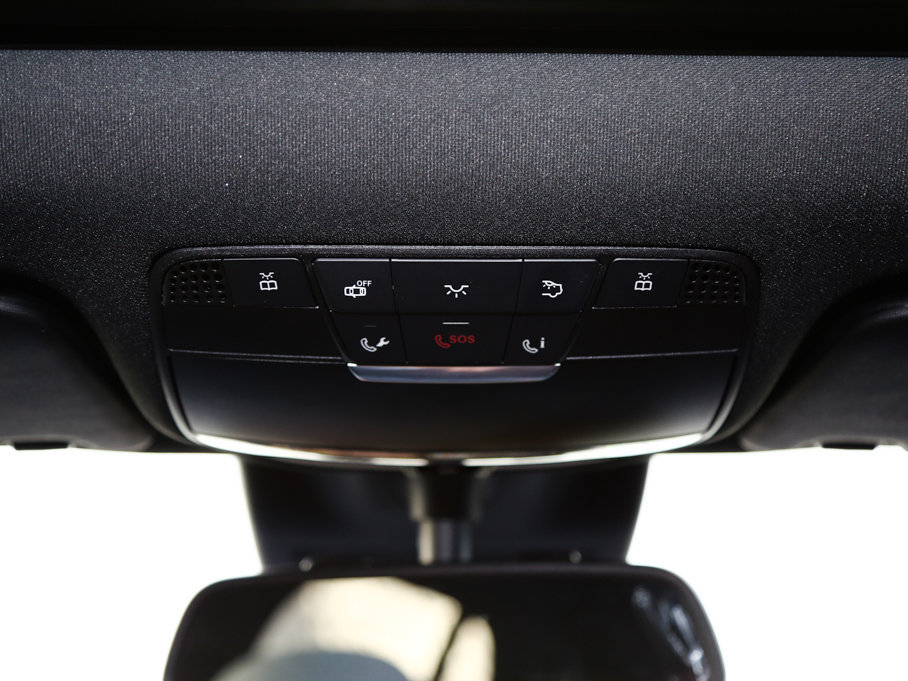 2017YGLCCoupe(M) GLC 300 4MATIC ISUV