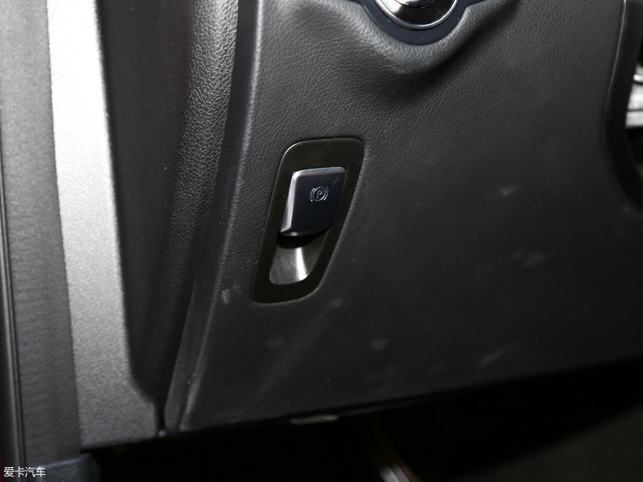 2017YGLCCoupe(M(jn)) GLC 300 4MATIC ISUV