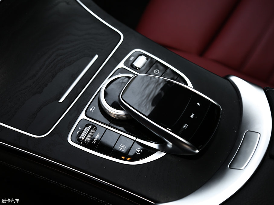 2017YGLCCoupe(M) GLC 300 4MATIC ISUV