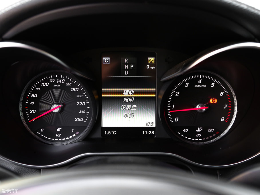 2017YGLCCoupe(M) GLC 300 4MATIC ISUV