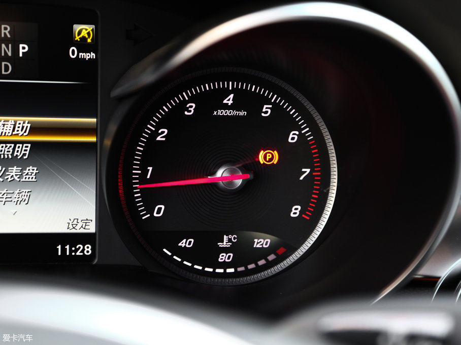 2017YGLCCoupe(M) GLC 300 4MATIC ISUV