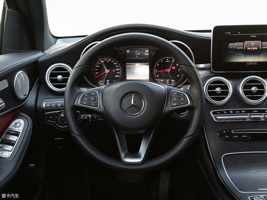 2017YGLCCoupe(M(jn)) GLC 300 4MATIC ISUV