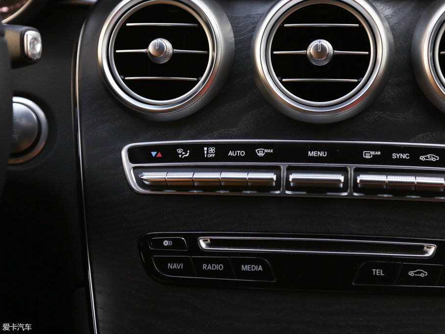 2017YGLCCoupe(M) GLC 300 4MATIC ISUV