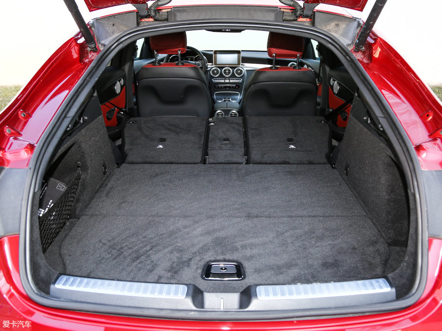 2017YGLCCoupe(M) GLC 300 4MATIC ISUV