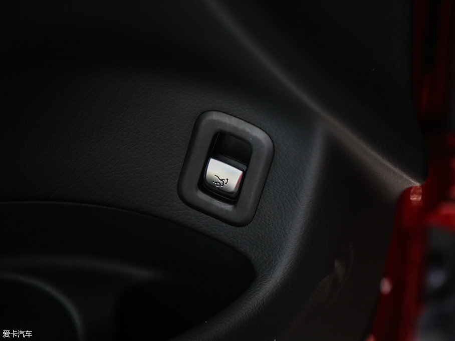 2017YGLCCoupe(M) GLC 200 4MATIC ISUV