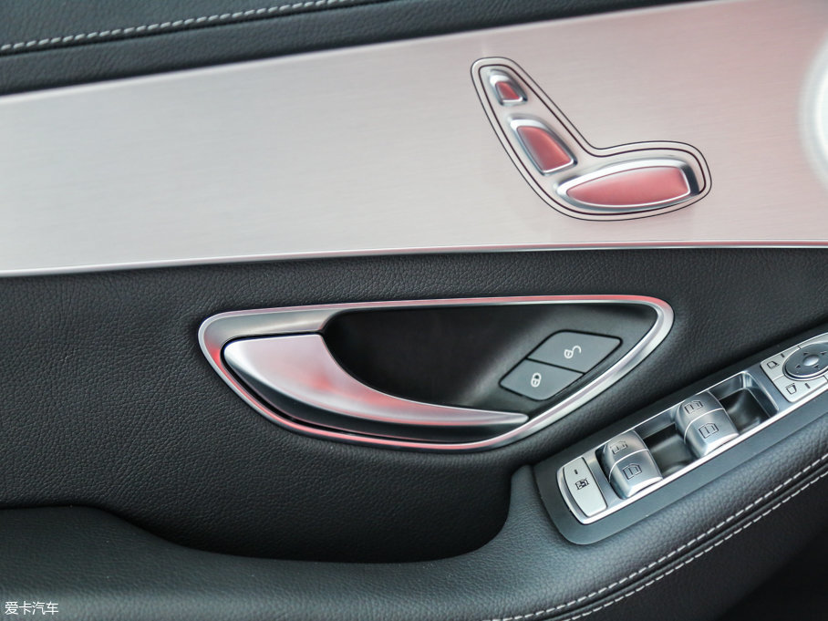 2017YGLCCoupe(M(jn)) GLC 200 4MATIC ISUV