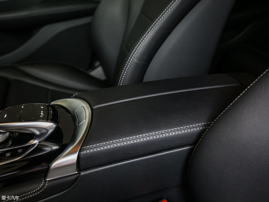 2017YGLCCoupe(M) GLC 200 4MATIC ISUV