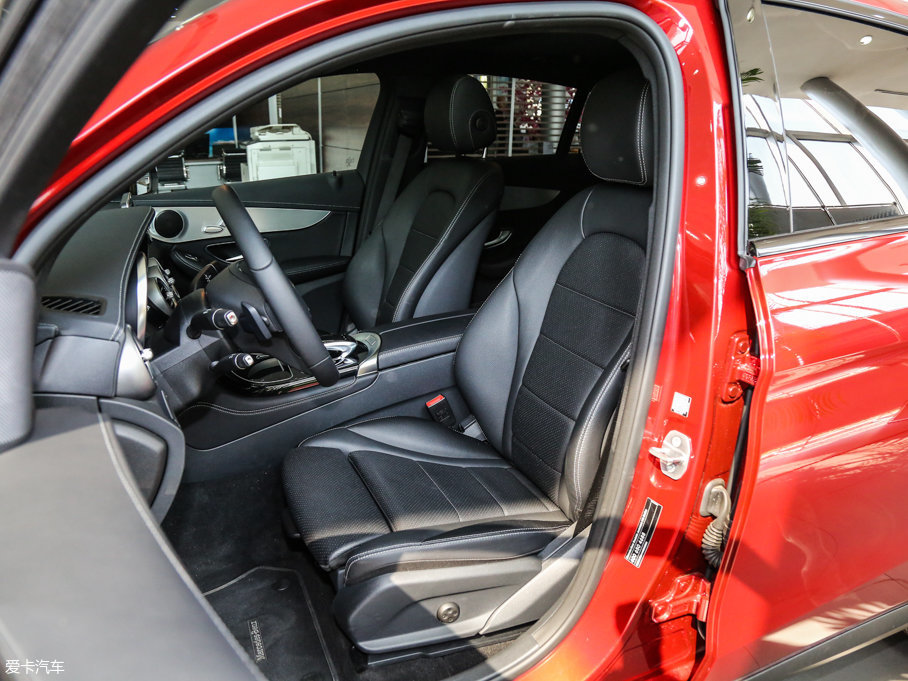 2017YGLCCoupe(M) GLC 200 4MATIC ISUV