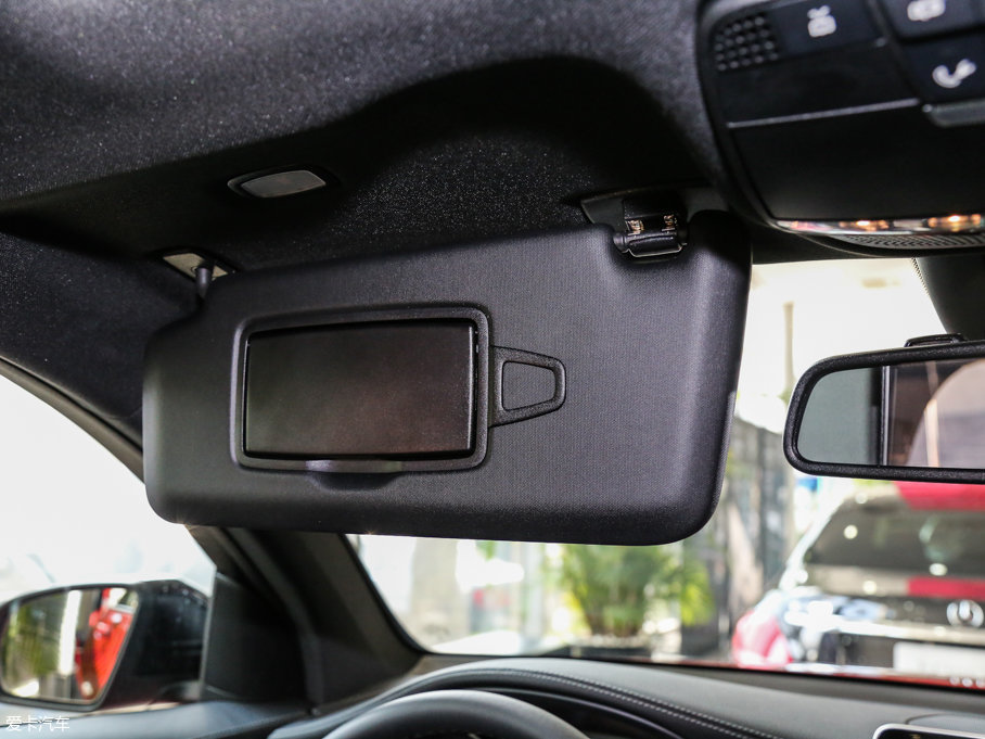 2017YGLCCoupe(M) GLC 200 4MATIC ISUV