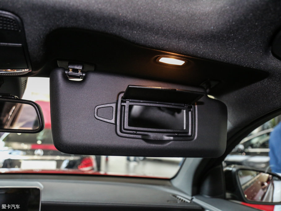 2017YGLCCoupe(M) GLC 200 4MATIC ISUV