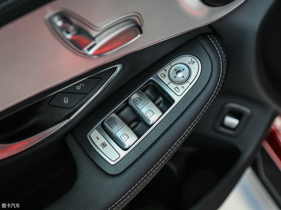 2017YGLCCoupe(M) GLC 200 4MATIC ISUV