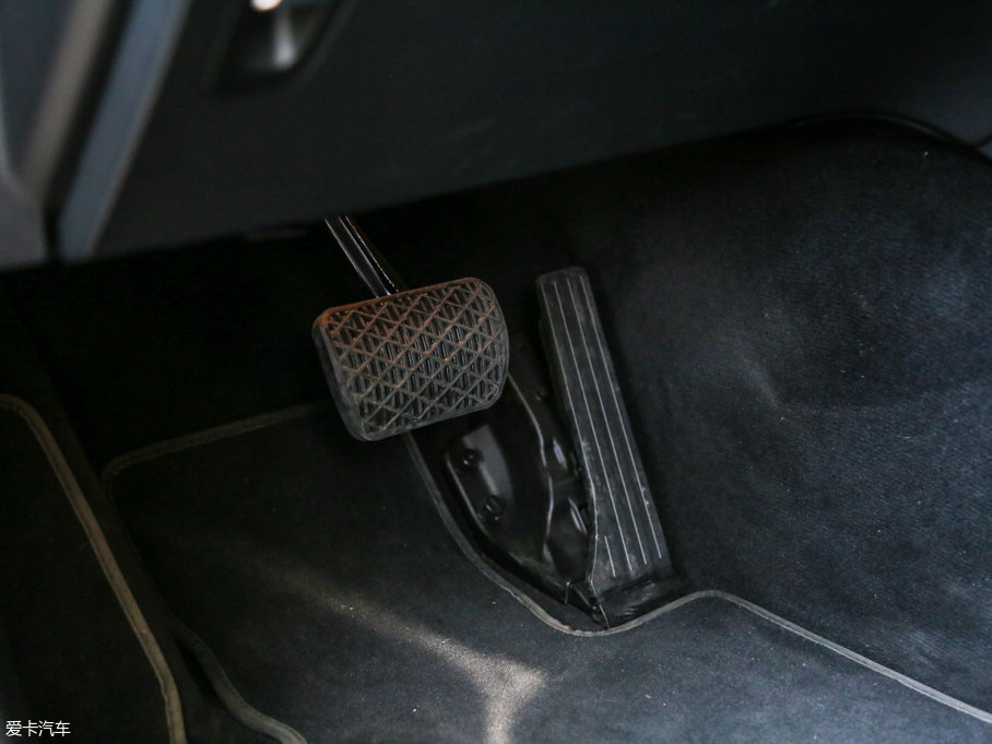 2017YGLCCoupe(M) GLC 200 4MATIC ISUV