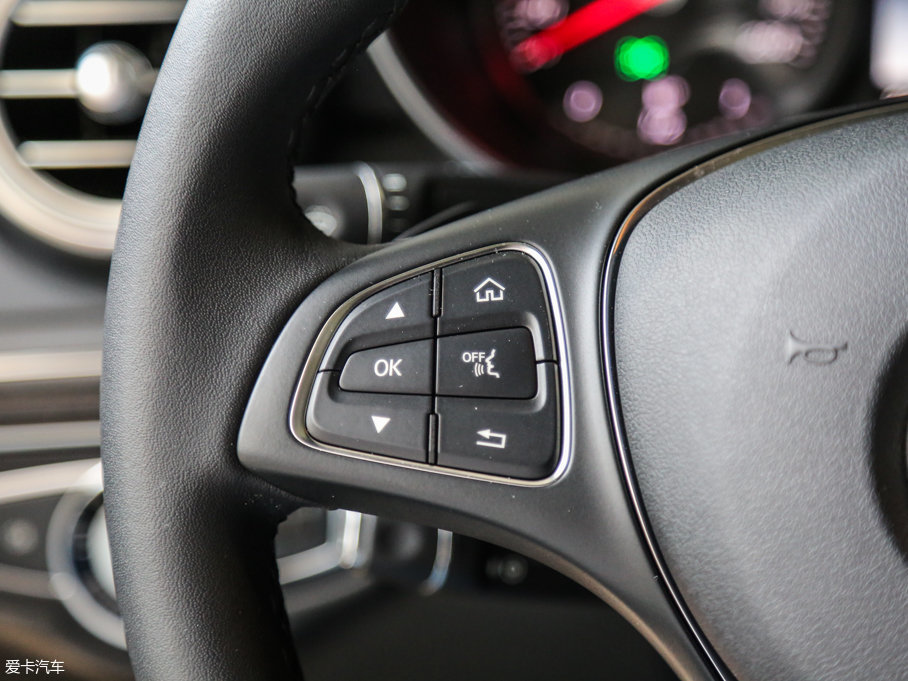 2017YGLCCoupe(M) GLC 200 4MATIC ISUV