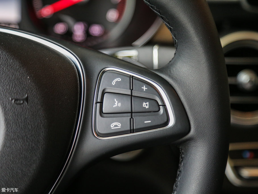 2017YGLCCoupe(M) GLC 200 4MATIC ISUV