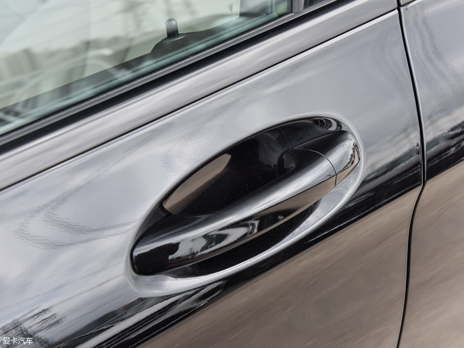 2017YGLCCoupe(M) GLC 200 4MATIC ISUV