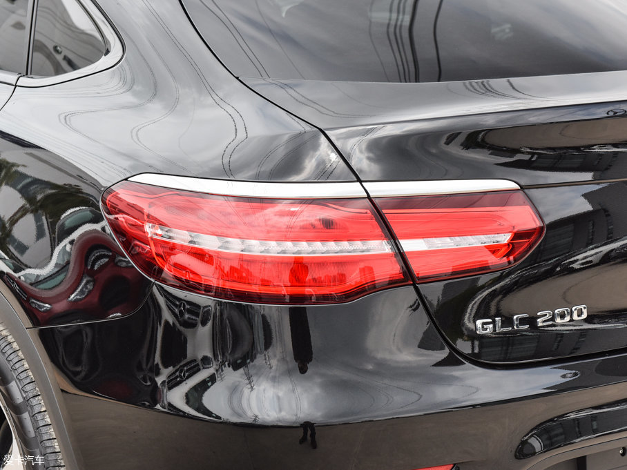 2017YGLCCoupe(M) GLC 200 4MATIC ISUV