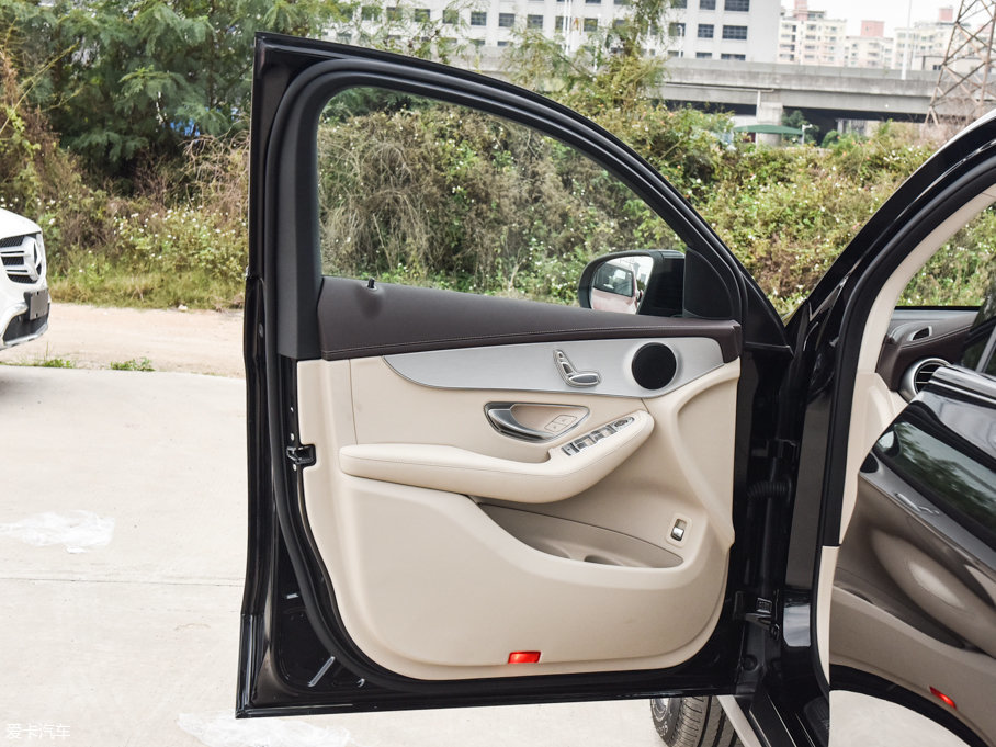 2017YGLCCoupe(M) GLC 200 4MATIC ISUV