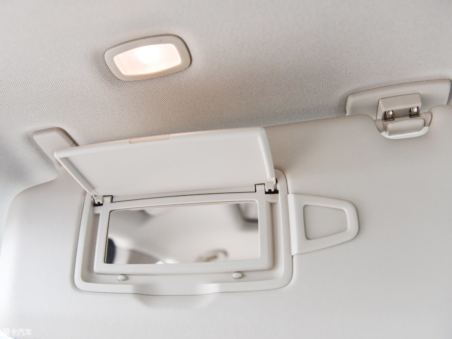 2017YGLCCoupe(M) GLC 200 4MATIC ISUV