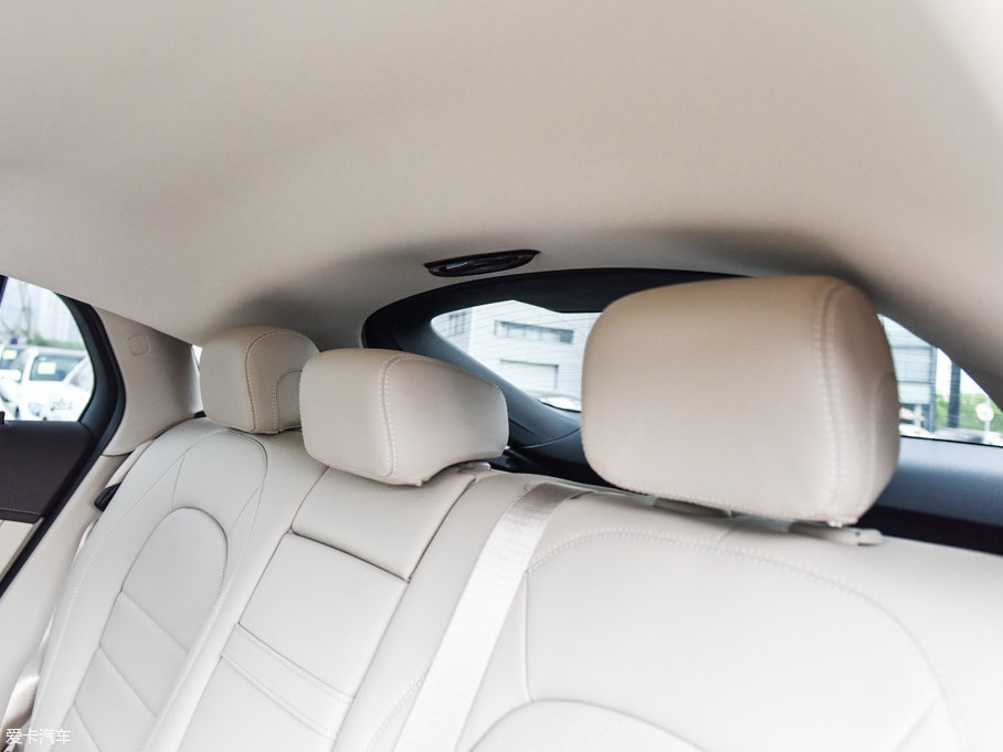 2017��YGLCCoupe(�M��) GLC 200 4MATIC �I��SUV