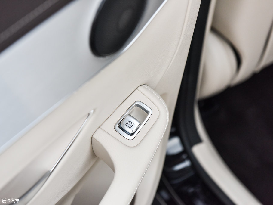 2017YGLCCoupe(M) GLC 200 4MATIC ISUV