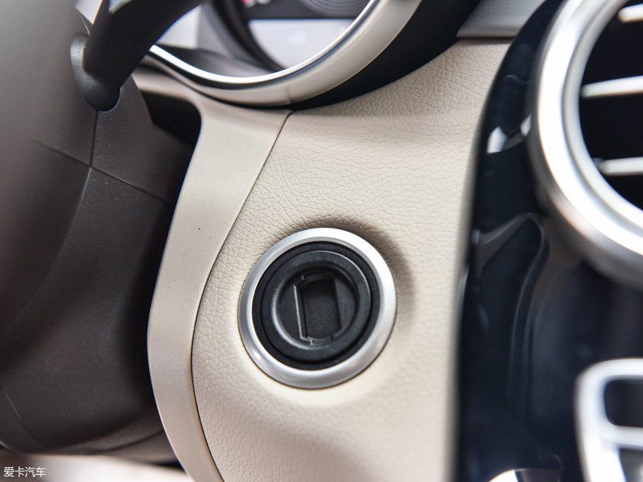 2017YGLCCoupe(M) GLC 200 4MATIC ISUV