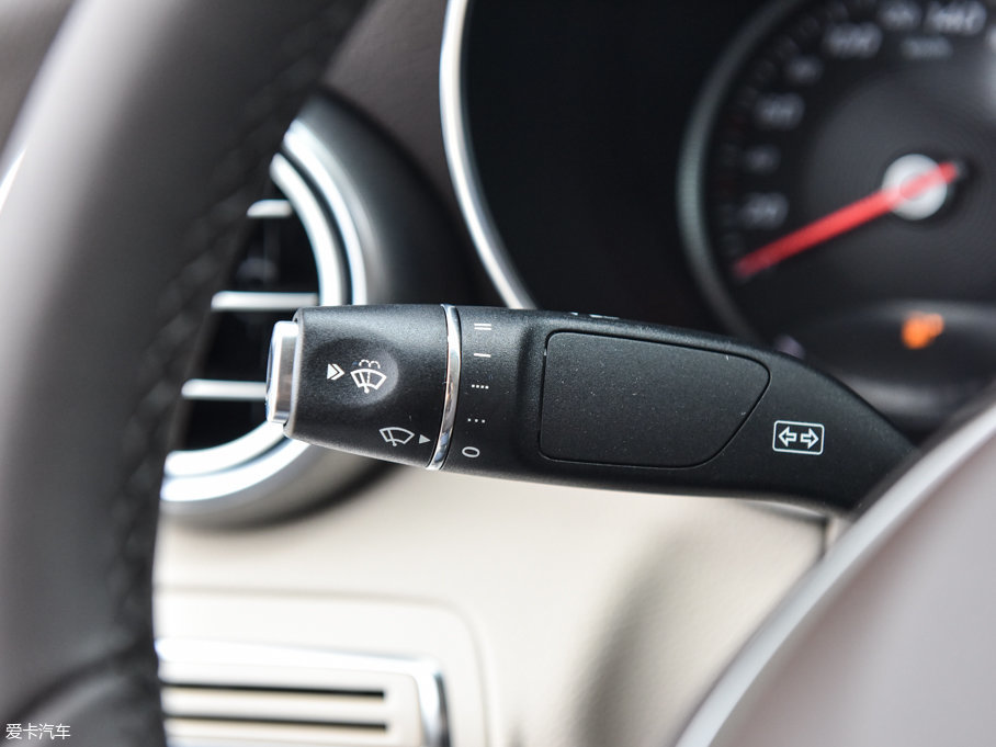 2017YGLCCoupe(M(jn)) GLC 200 4MATIC ISUV