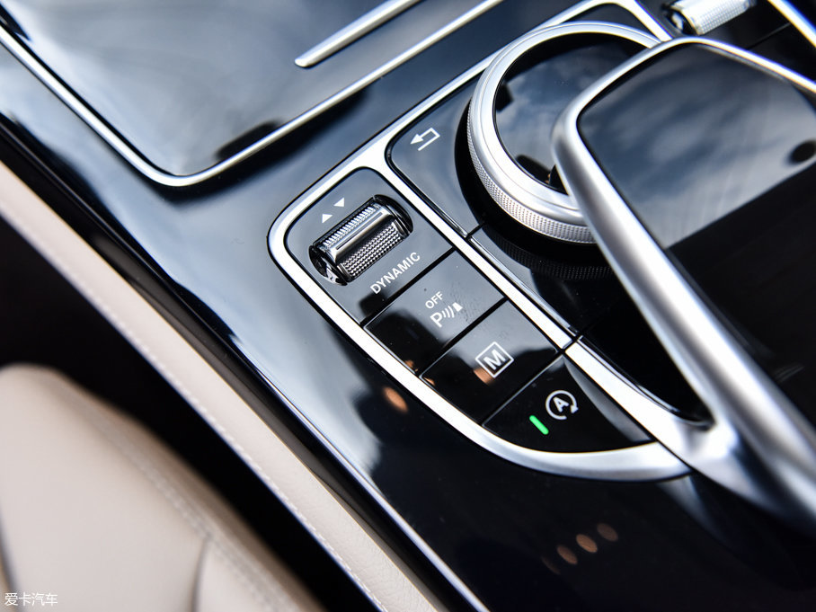 2017YGLCCoupe(M) GLC 200 4MATIC ISUV