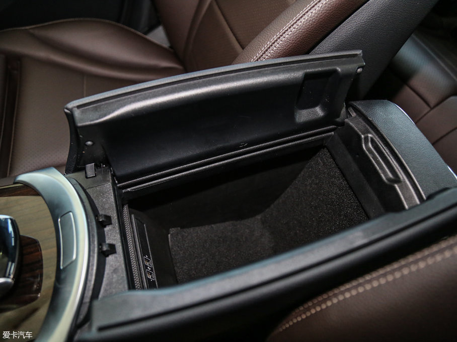 2017YGLCCoupe(M(jn)) GLC 260 4MATIC ISUV