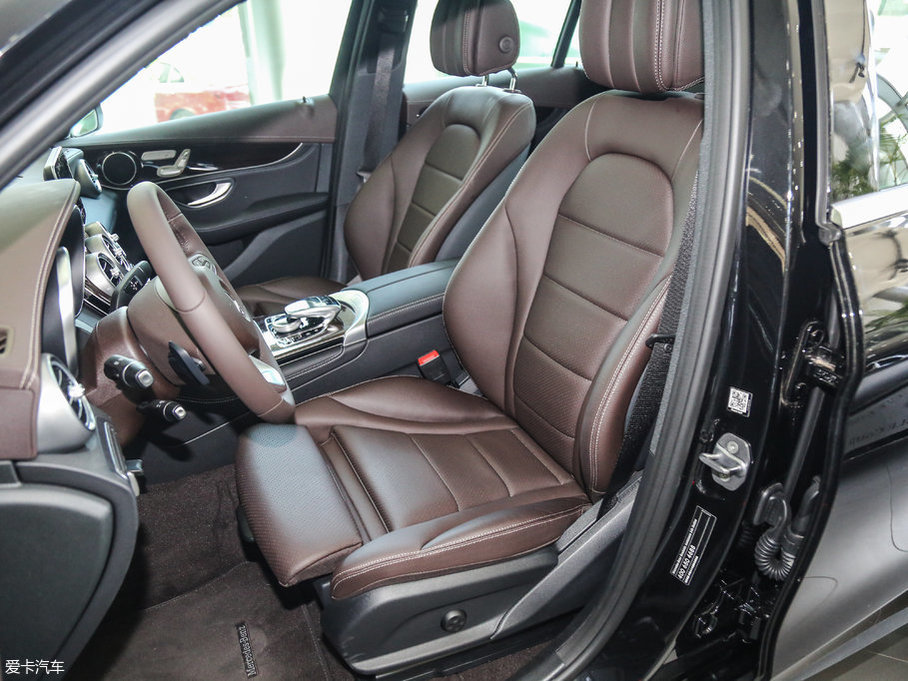 2017YGLCCoupe(M) GLC 260 4MATIC ISUV