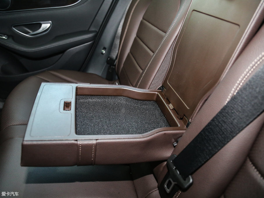 2017YGLCCoupe(M) GLC 260 4MATIC ISUV